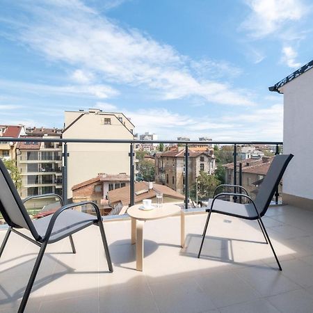 Large Terrace In Old Center Of Sofia By Flat Mаnager Apartment Bagian luar foto